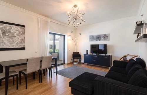 Pera House | Discover Family-Friendly Comfort at Pêra Gardens Villa