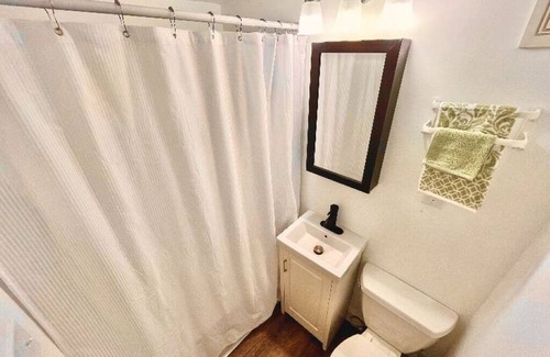 Robbinsdale Apartment | Budget-Friendly One-Bedroom Retreat in Minneapolis