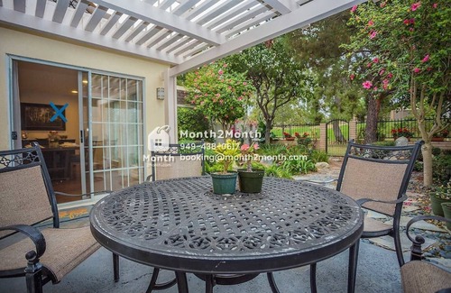 University Park House | Park View Villa: Family-Friendly with Pool & Breakfast