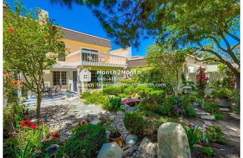 University Park House | Park View Villa: Family-Friendly with Pool & Breakfast