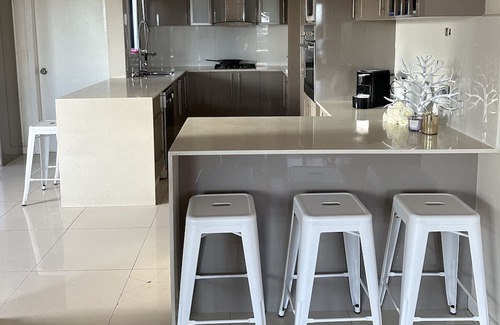 Ermington House | Family-Friendly Rooms in West Ryde with Kitchen Access