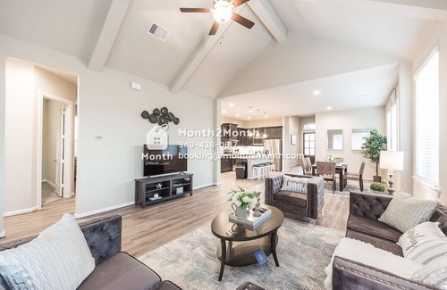 Sienna Plantation House | Ironwood Elegance: Family-Friendly & Pet-Welcoming Retreat