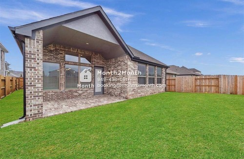 Sienna Plantation House | Ironwood Elegance: Family-Friendly & Pet-Welcoming Retreat