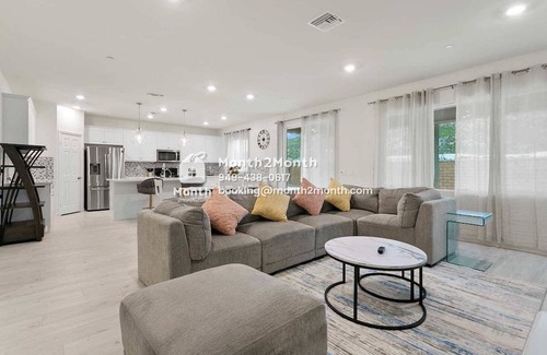 Riverside House | Discover The Jade on Sunkissed Ridge with Family-Friendly Amenities