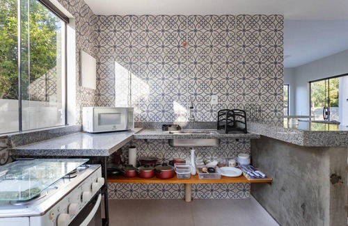 Tamoios House | Cozy House in Cabo Frio with Kitchen & Breakfast for 8