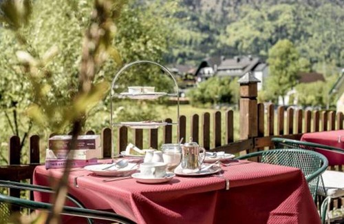 Fuschl am See House | Cozy 2-Bedroom Apartment at Garni Haus Sonnleitn