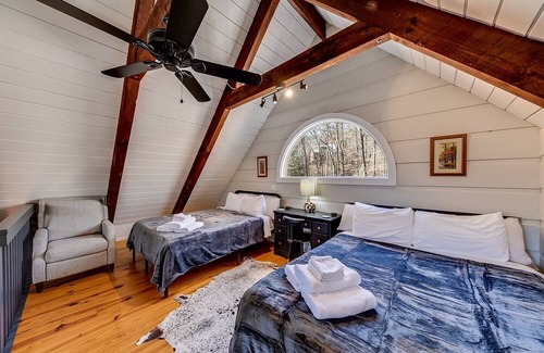 Demorest House | Riverland Retreat: Family-Friendly Escape by the Soque