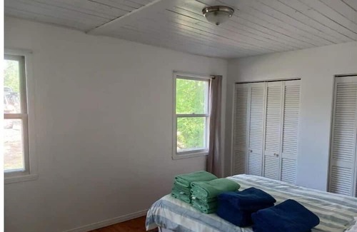 Pincourt Ski Chalet | Scenic Waterfront Chalet Near Montreal with Family Amenities