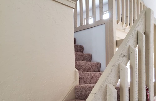 Crystal Lakes House | Serene Lakefront Retreat with Family-Friendly Amenities