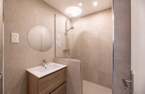 Quartier du Pont-de-Flandre Apartment | Inviting 1 Bedroom Apartment Near Canal de l'Ourcq