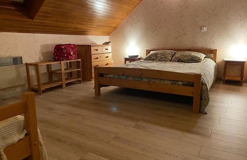 Prechac House | Family-Friendly Maison Near Argelès-Gazost with Kitchen