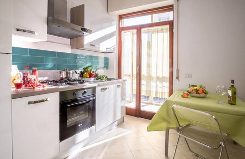 Sorrento City Centre Apartment | Modern apartment in Sorrento centre