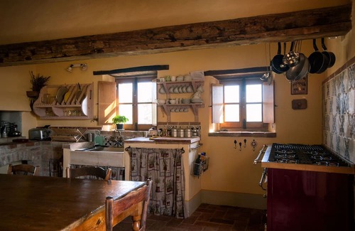 San Quirico d'Orcia Villa | Villa in San Quirico D'orcia with 8 bedrooms sleeps 14