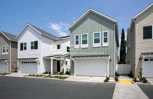 Charter Oak House | Discover a Pet-Friendly Resort on E Wonder Ln