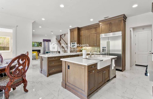 Lake Forest House | Relaxing Retreat on Swift - Pet Friendly with Pool & Kitchen