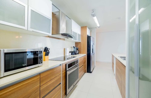 Costa del Este Apartment | Cozy 2BR Retreat with Balcony in Costa del Este