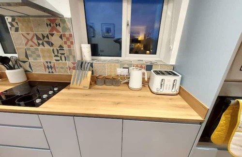 Glaisdale Apartment | Athelas Self-Catering Studio: Family-Friendly Retreat