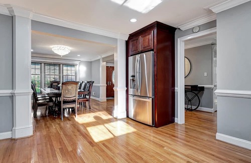 Lenni House | Guest Rated 10/10: Family Home with Pool Table & Fire Pit