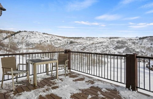 Clark Ski Chalet | Inviting Ski In/Out Chalet with Family-Friendly Amenities