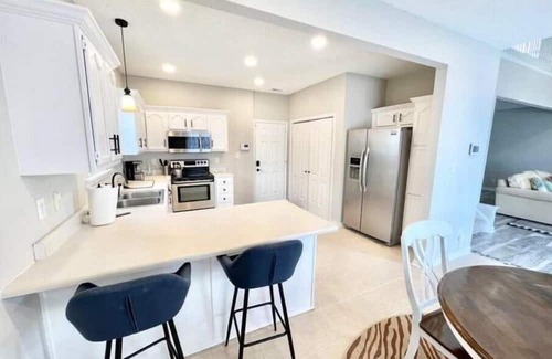 Fishers House | Stylish 3-Bedroom Home in Fishers with EV Charger & Spa