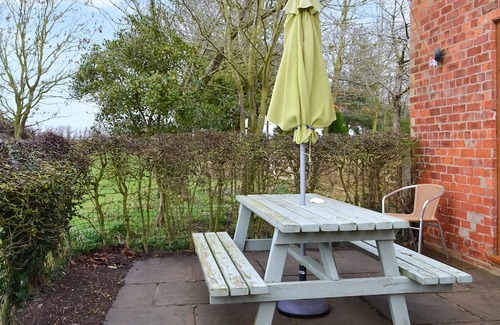 Grimsby Cottage | Comfortable 2 Bedroom Getaway in Tetney near Cleethorpes