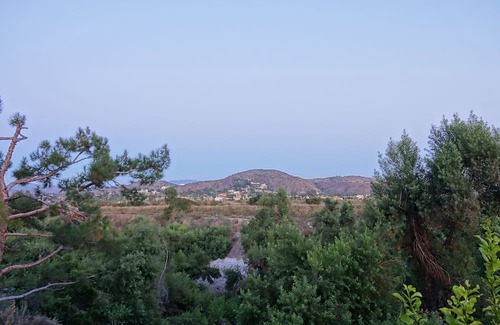 Orange House | Luxurious Villa 1 Bed + 1 Bth Stay