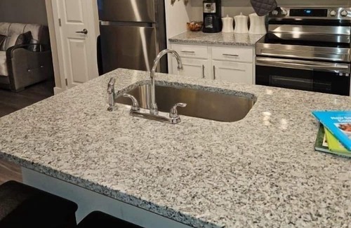 Covington Condo | Cozy Apt Near I-20: Pet-Friendly with Pool & Spa