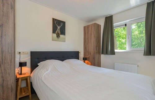 Zorgvlied Apartment | Comfortable Pavilion for 6 with Family-Friendly Amenities