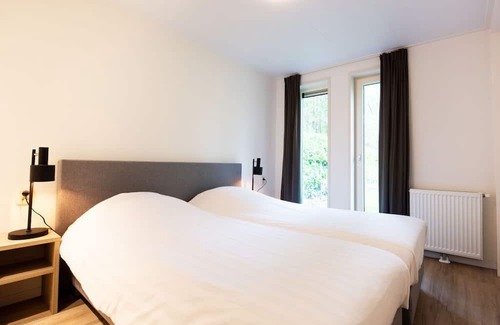Zorgvlied Apartment | Spacious Vacation Home for 6 with Kitchen & Breakfast