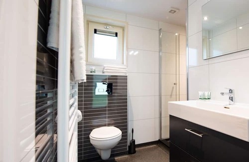 Zorgvlied Apartment | Family-Friendly Holiday Home for 6 with Kitchen & Breakfast