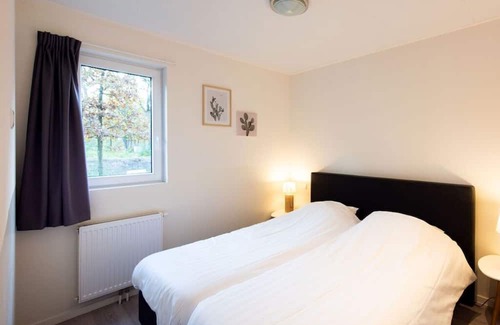 Zorgvlied Apartment | Family-Friendly Pavilion for 6 with Kitchen & Breakfast
