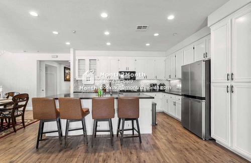 Loma Linda House | Discover Loma Vista Retreat: Pet-Friendly with Pool & Breakfast