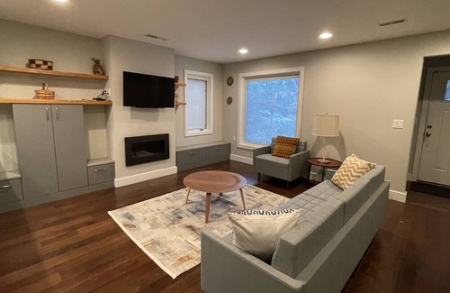 Athens House | High end luxury retreat in quiet Athens neighborhood