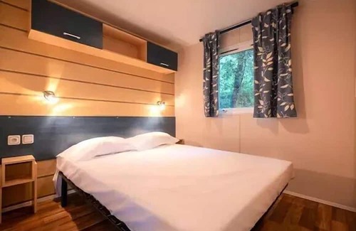 La Boissiere-de-Montaigu House | Comfortable 3-Room Mobile Home at Camping Heart of Vendée