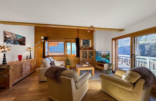 Le Chable Apartment | Curala Residence: Family-Friendly Stay in the Swiss Alps