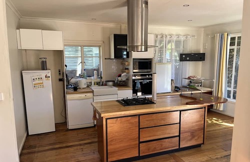 Frankston House | Comfortable Master Bedroom with Private Bath & Family Amenities