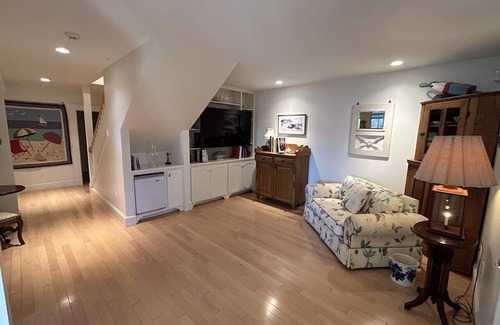 Newcastle House | Prime Harbor Side Retreat Steps from Damariscotta River