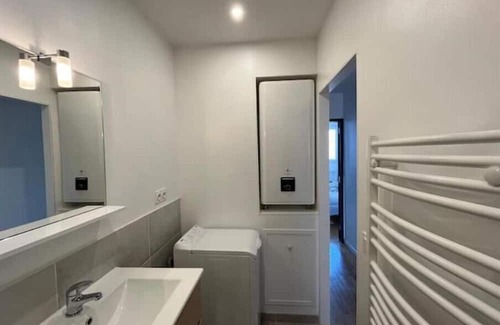 Beaugency Apartment | Discover Good Idea! with Spa, Breakfast & Family-Friendly Perks