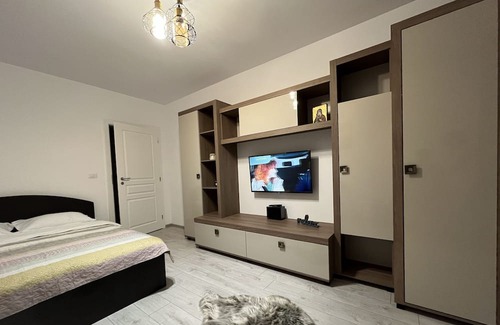 Suceava Apartment | Pet-Friendly AEA Residence: Your Family Stay in Suceava