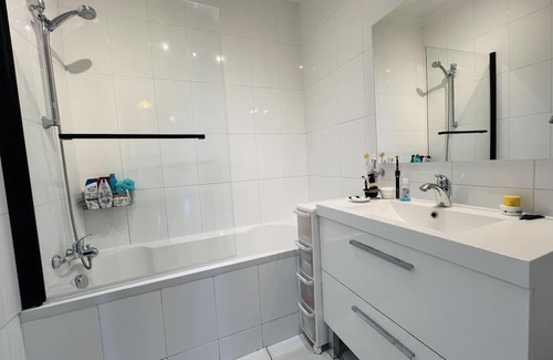 Republique–Point-du-Jour Apartment | Cozy Apartment Near Porte de Saint-Cloud with Great Amenities