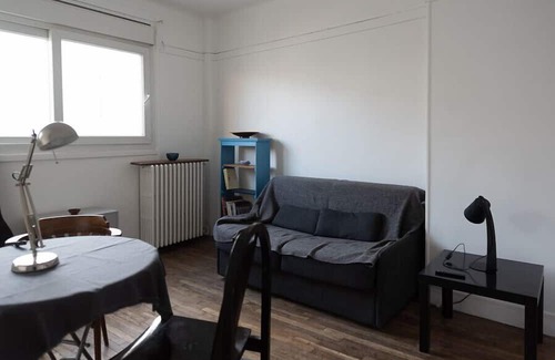 Quartier de la Goutte-d'Or Apartment | Charming Studio Retreat Near Butte Montmartre