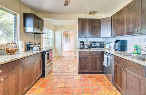 Spring Hill Cottage | Relaxing Gulf Front Spring Hill Getaway with Grill & Dock