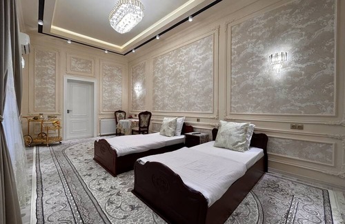Samarkand Cabin | Comfortable Guest House for Family-Friendly Stays