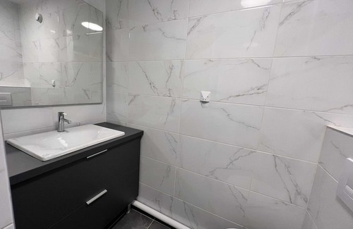 Louis Bertrand-Mirabeau-Semard House | Comfortable Studio Near Paris Metro with Child-Friendly Amenities