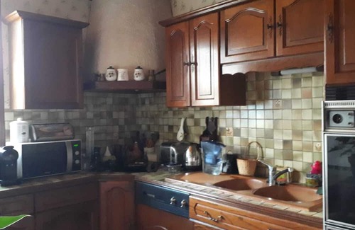Maurepas House | Tranquil Maison au Calme with Beautiful Garden Near Versailles