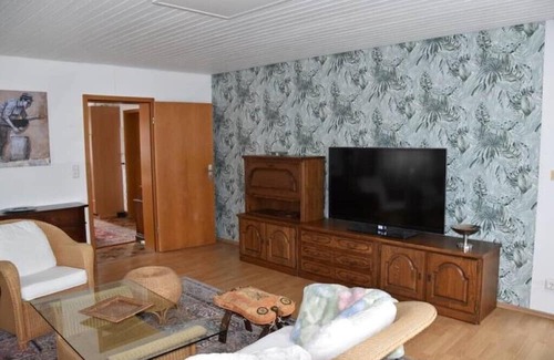 Schwaebisch Gmuend Apartment | Beautiful Weiler in den Bergen: Alpine View & Free Wi-Fi