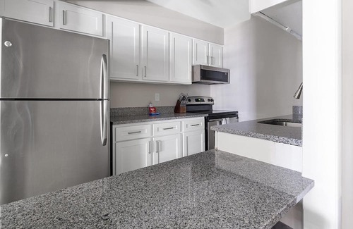 Homewood Apartment | Trendy Apartment in Ideal Location with Family-Friendly Amenities