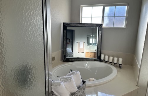 Rhodes Ranch House | Family & Pet Friendly Retreat near 215 Freeway - Rated 9/10