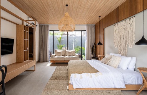 Padonan Villa | Discover Bermain Haus: Family-Friendly 3 Bedroom Villa in Canggu