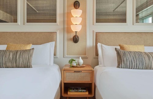 Downtown House | Ocean View Stay with 2 Queens at Viceroy Santa Monica
